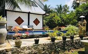 Peaceful Green Villa