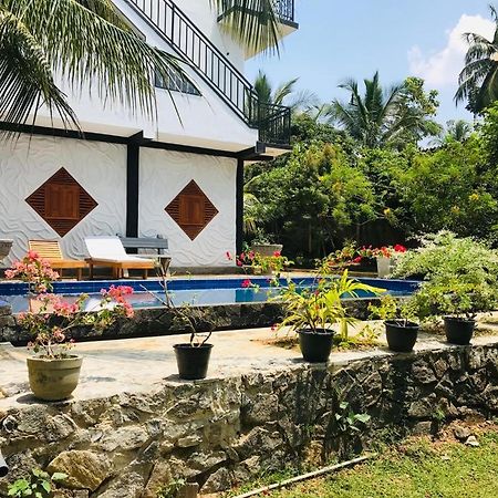 Peaceful Green Villa Унаватуна Экстерьер фото