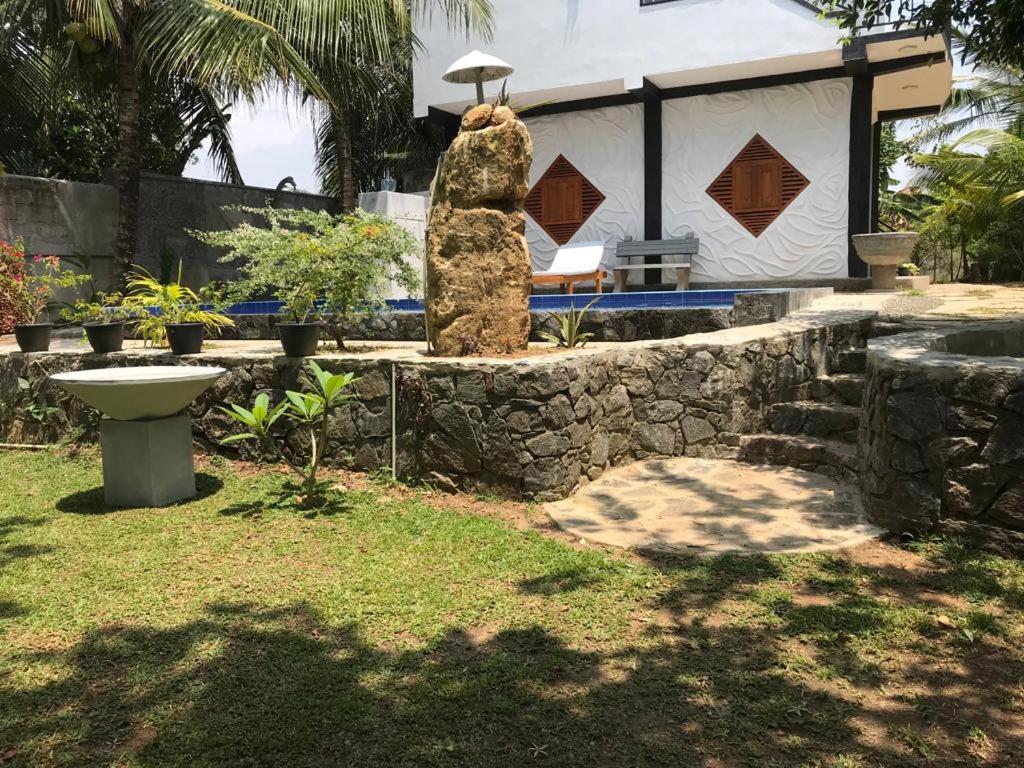 Peaceful Green Villa Унаватуна Экстерьер фото