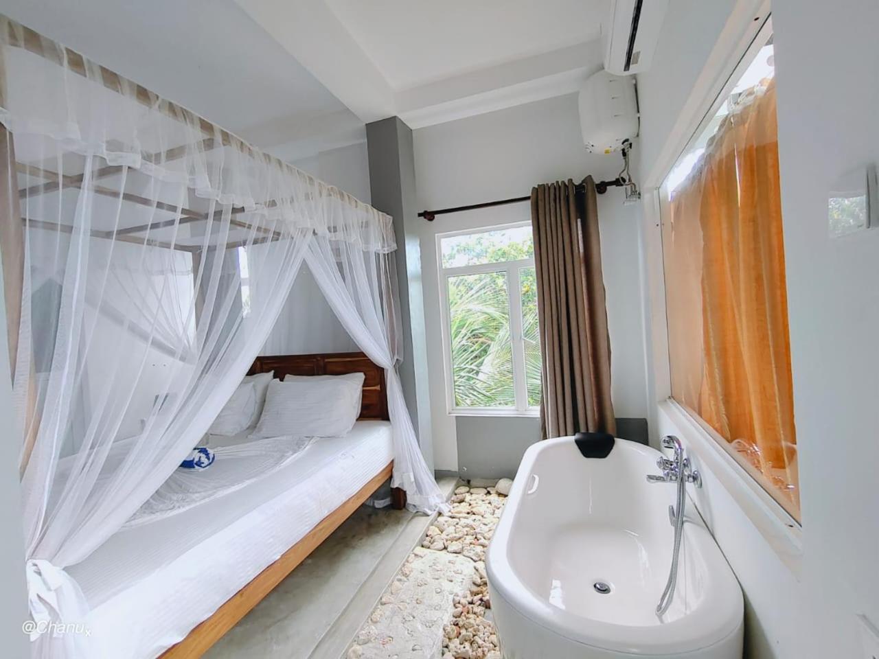 Peaceful Green Villa Унаватуна Экстерьер фото